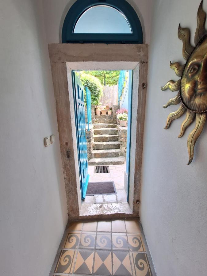 Little Garden Apartment ไพราน ภายนอก รูปภาพ