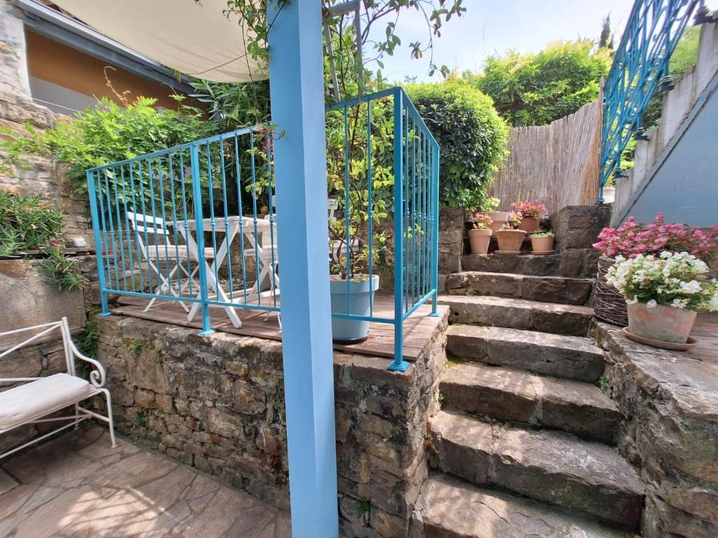 Little Garden Apartment ไพราน ภายนอก รูปภาพ